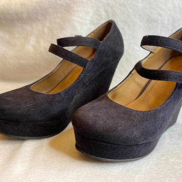 Black  Soda Brand Wedges with Straps - Picture 5 of 5